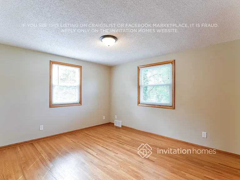 3790 Grand Ave — Photo 12
