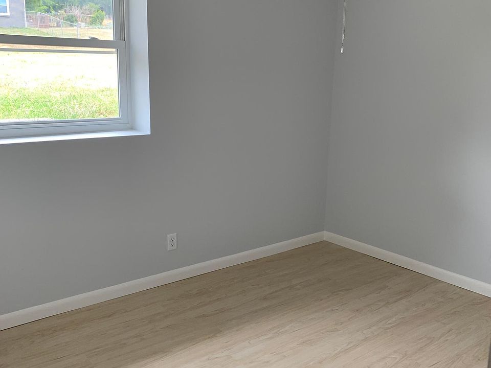 2nd image of 2336 Old Matthews Rd