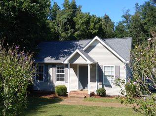 111 Batey Cir, Dickson, TN 37055