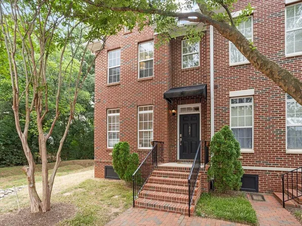 621 Highpark Ln, Raleigh, NC 27608