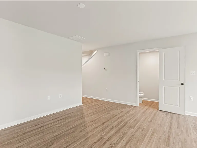 215 Olympus Rd — Photo 12