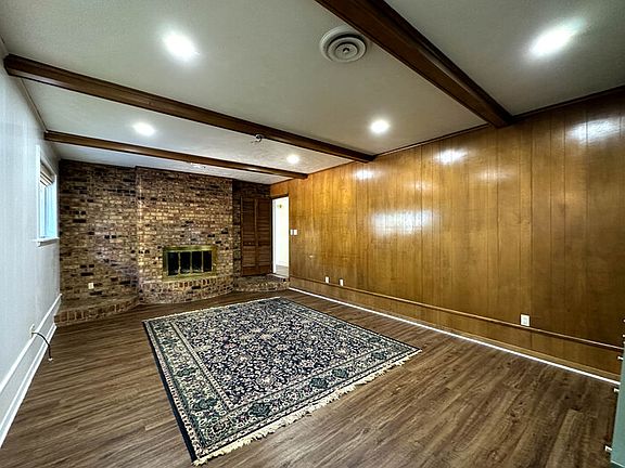 3rd image of 408 Mimosa Dr