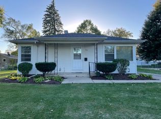 706 Esta Dr, Plano, IL 60545