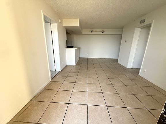 4th image of 760 Executive Center Dr