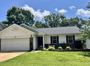 144 Hunters Green Ln, Eureka, MO 63025