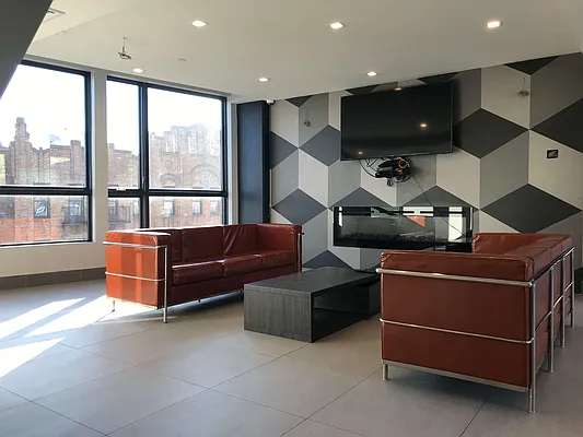 Rented by Manhattan Management LLC | media 67