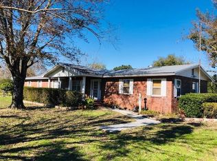 451 NW 130th St, Trenton, FL 32693