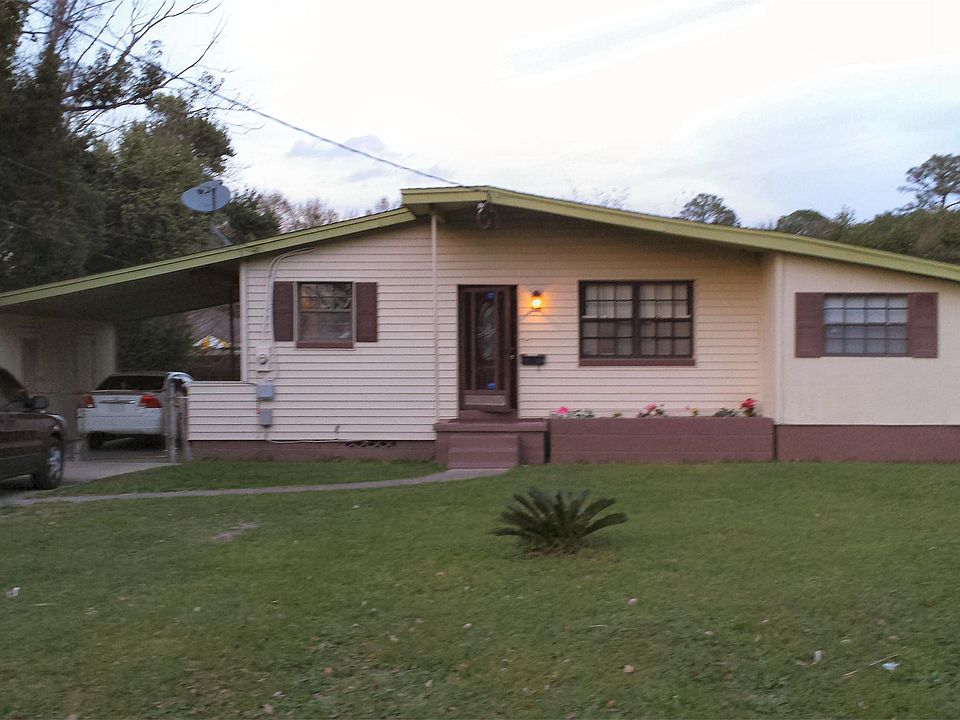 1st image of 3325 Caribbean Ct