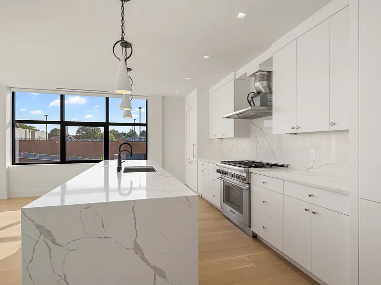 116 Sherman St — Photo 6