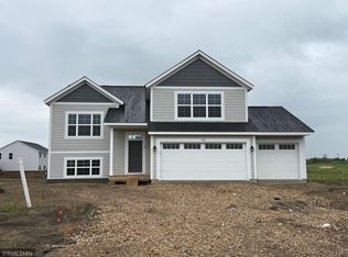 2811 Ivory Ave NE, Saint Michael, MN 55330