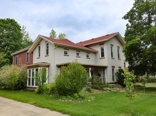 317 Evans St, Jonesville, MI 49250