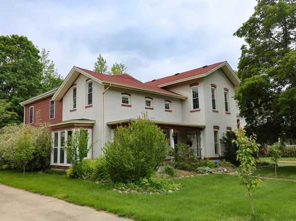 317 Evans St, Jonesville, MI 49250