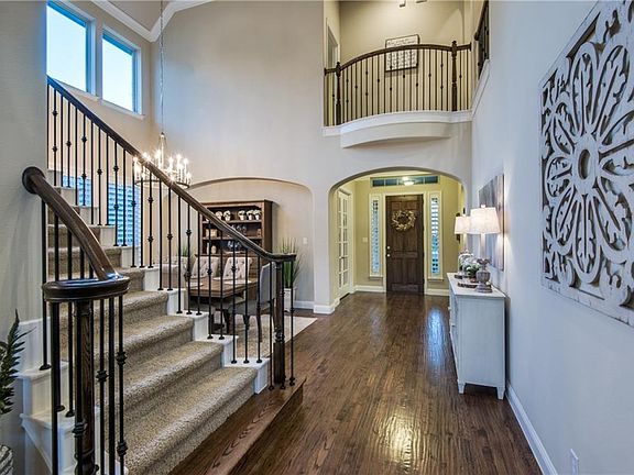 4th image of 2223 Glasgow Dr