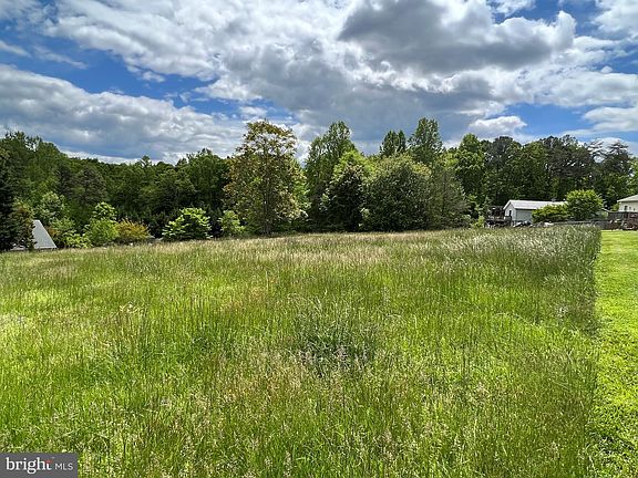 3rd image of Brounaugh Ln