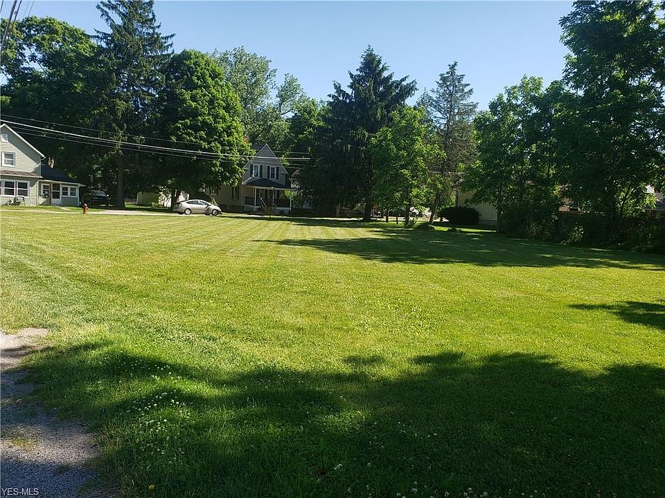 2nd image of River St