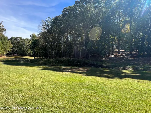 17 Greenview Ln, Dadeville, AL 36853