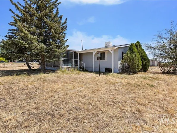 2225 E 4100 N, Filer, ID 83328