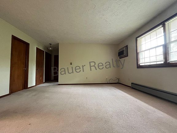 4th image of 1110 Columbus Cir N #1116
