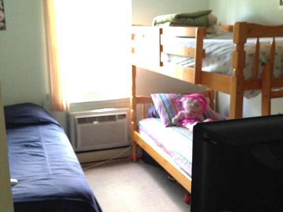 3rd image of 1024 Willoughby Ave #1