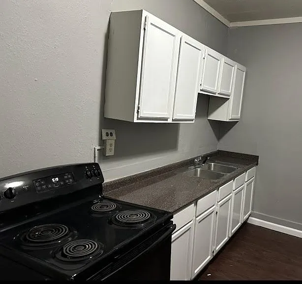 39 N Merton St #1 — Photo 3