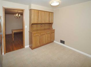 4112 Impala Dr, Pittsburgh, PA 15239