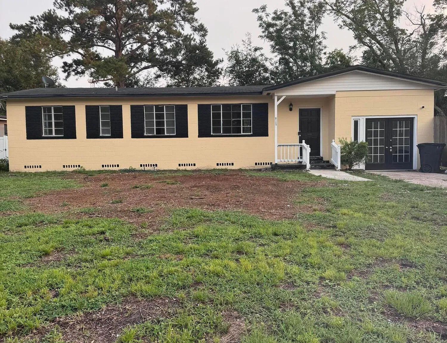 3 bed, 2.5 bath, 1929 sqft, $1,950 — Photo 1