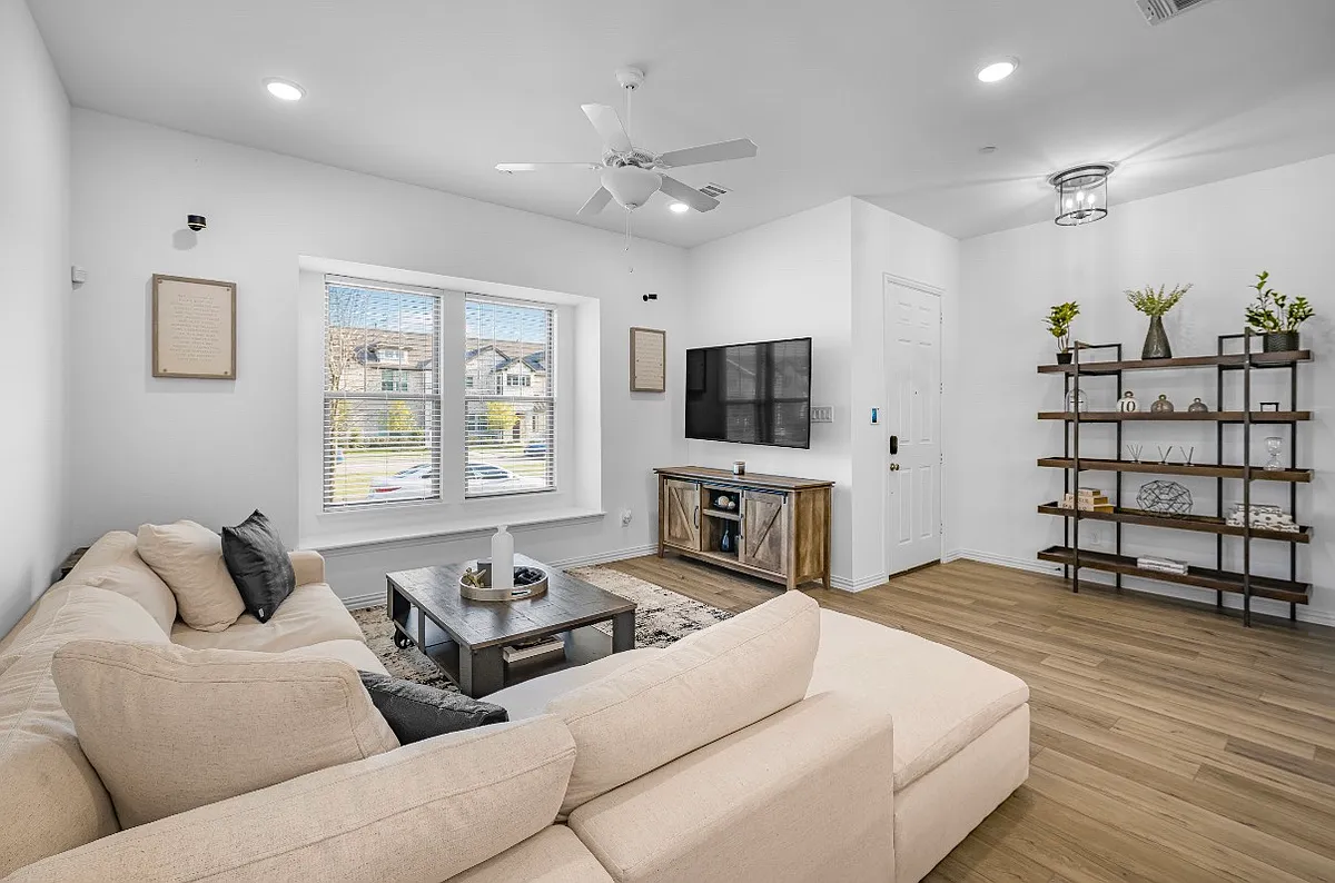Building Photo - 6539 Baritone Ct