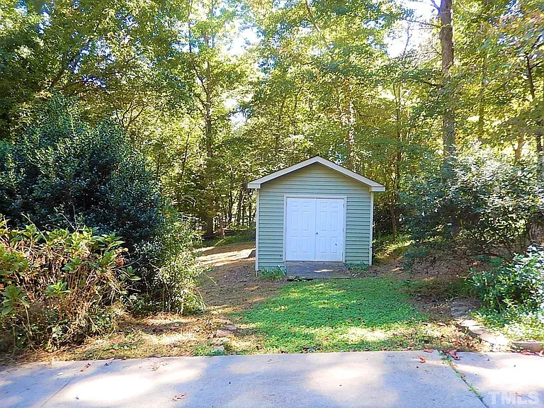6704 Winding Trl — Photo 28
