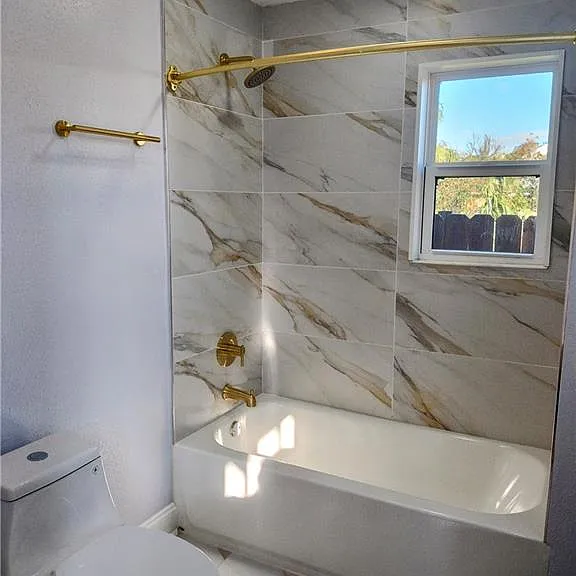 2717 Loyola Ave — Photo 15