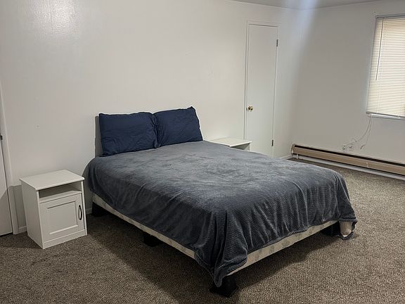 5th image of 317 Diamondville Ave #315