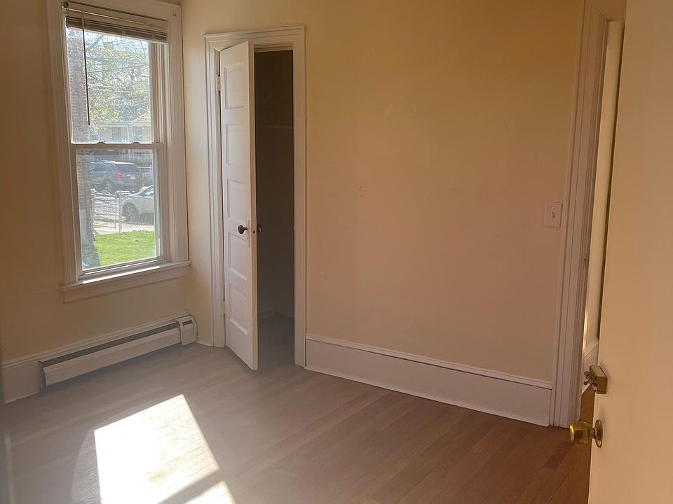 1st image of 115 N High St #1