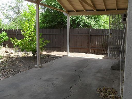 2nd image of 3927 Franklin Blvd APT C