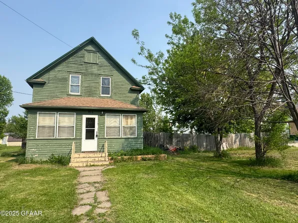 917 Bennett Ave, Portland, ND 58274