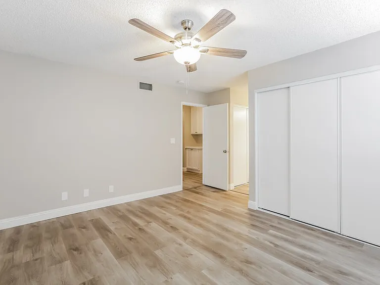 3145 Laurel Ave — Photo 9