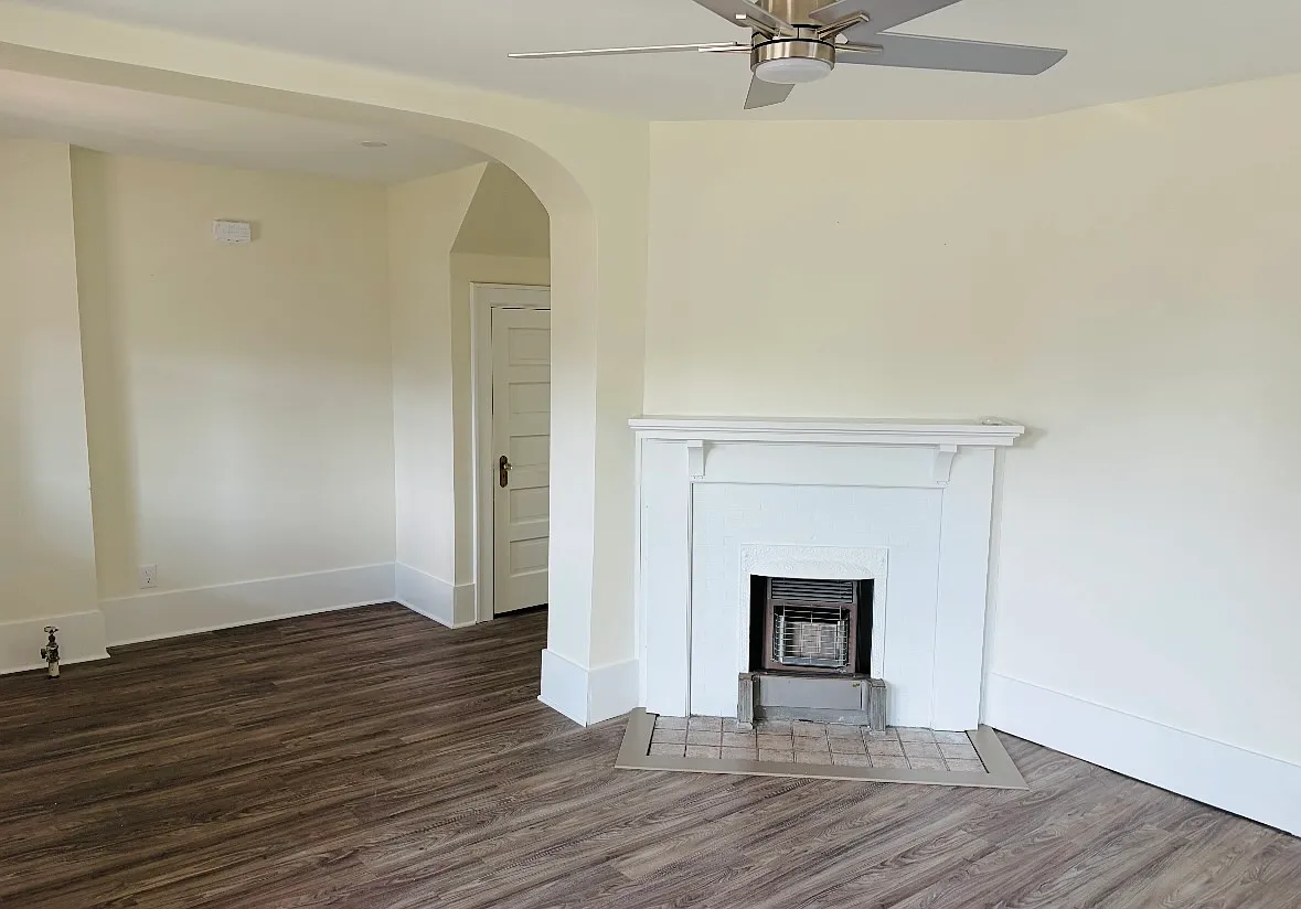 1 bed, 1000 sqft, $1,000 — Photo 3