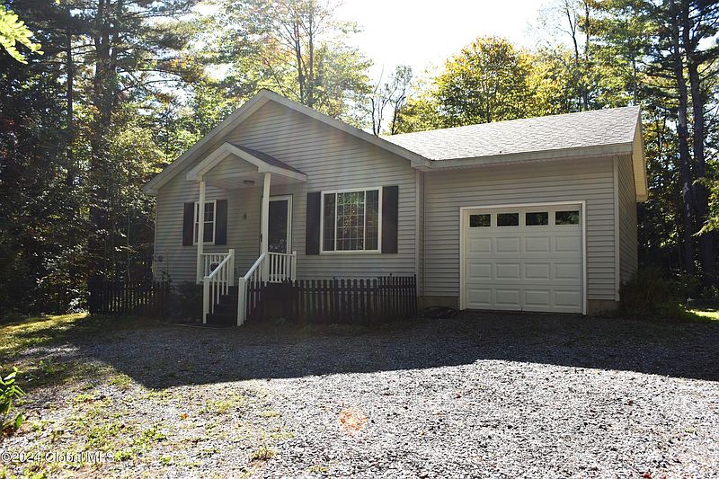 2nd image of 960 N Creek Road