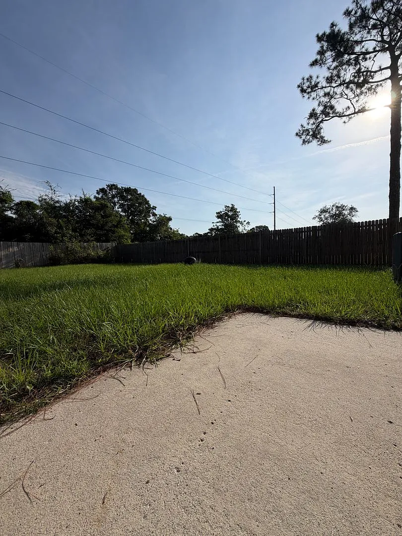 Renovated Home in the heart of Mandarin — Photo 3