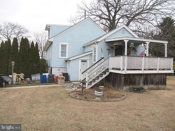 2nd image of 7 Lincoln Ave