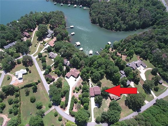 2nd image of 4713 Great Oaks Dr
