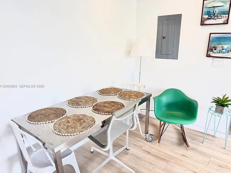 700 16th St #207 — Photo 7