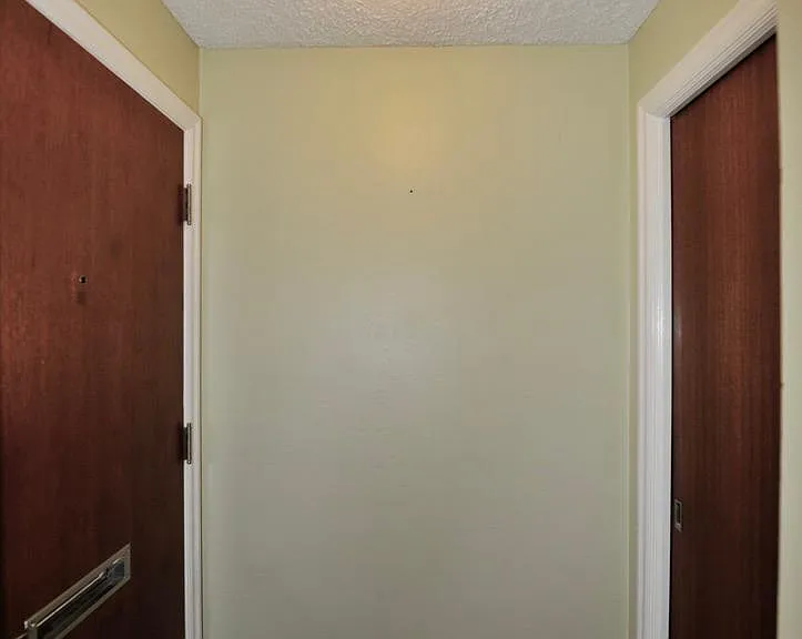 1223 E Saint Maries Ave — Photo 4