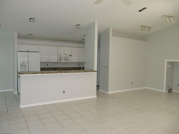 3rd image of 2224 Heritage Greens Dr