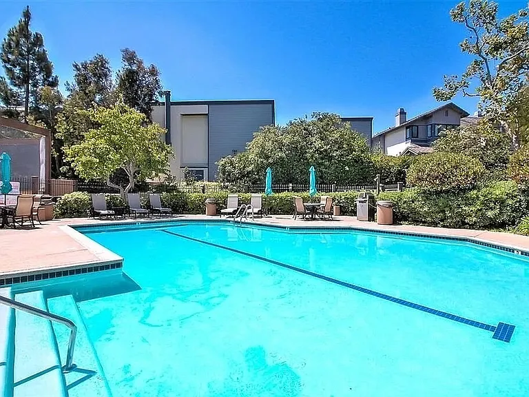 8840 Villa La Jolla Dr #221 — Photo 14