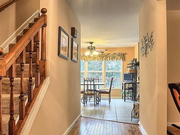 4th image of 66 Lone Oak Dr