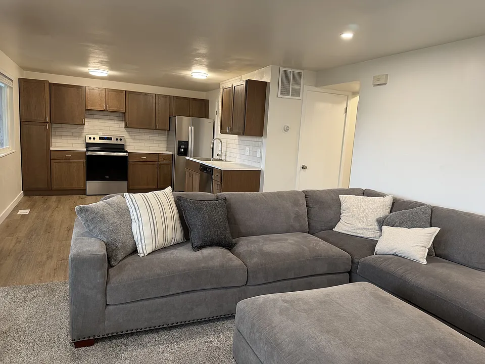 Kitchen & LIving room