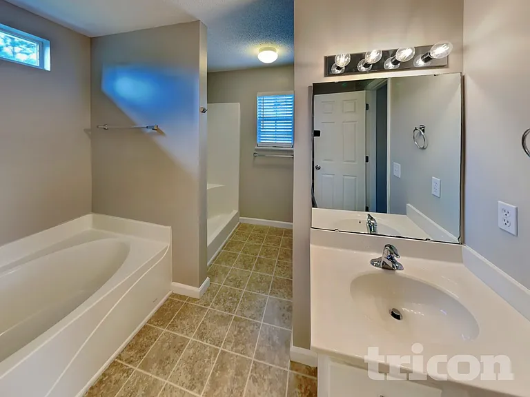 308 Fox Trot Dr — Photo 10