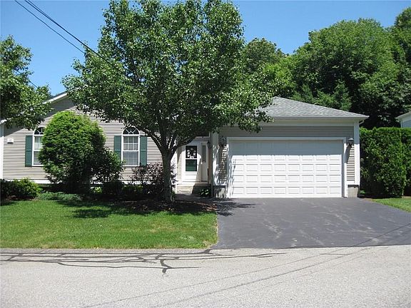 2nd image of 12 Orchard Meadows Dr #12