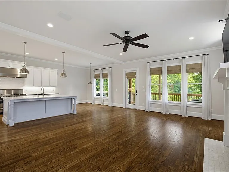 1452 Woodland Hills Dr NE — Photo 17