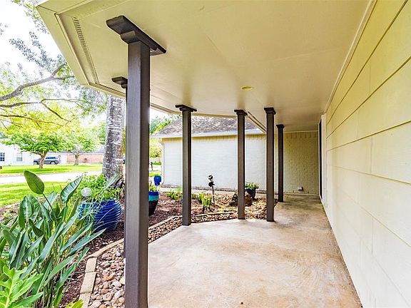 5th image of 5606 Buttercup Street