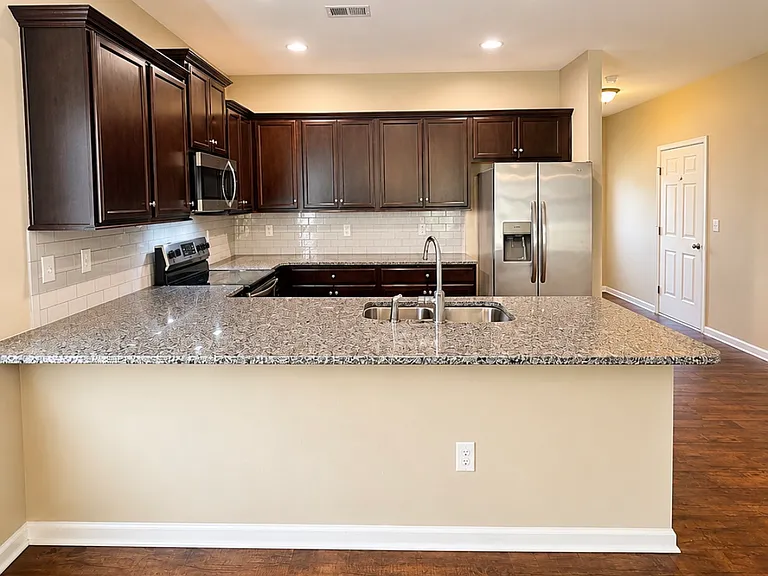 238 Addlestone Cir — Photo 9